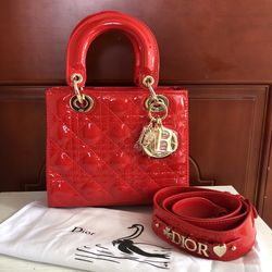  ladies bag patent leather red gold buckle