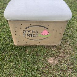  Vintage Antique Storage Chest Bin/Trunk/Toy Box/Laundry Hamper