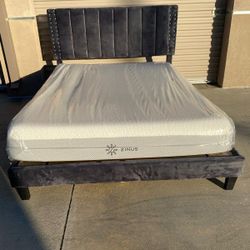Queen Bed Frame With Mattress 
