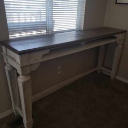 Cadenza Table and Stools