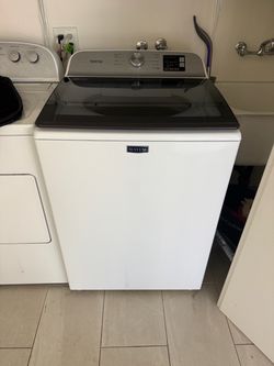 MAYTAG WASHING MACHINE