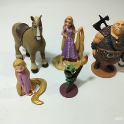 Disney Store Tangled Figurine Set RAPUNZEL Maximus Flynn Rider Cake Toppers