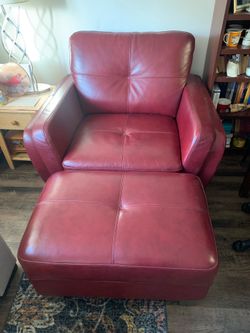 Deep red leatherette single sofa deep seat with ottoman pick up Deerfield