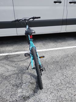 Huffy 26" Rock Creek Mountain Bike, Fits Riders 60"+, Teal, Adult, Women's