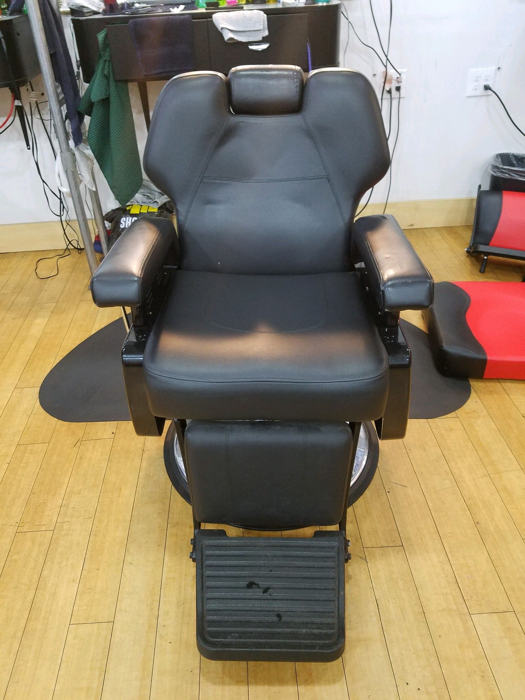 Salon and Barber Chairs