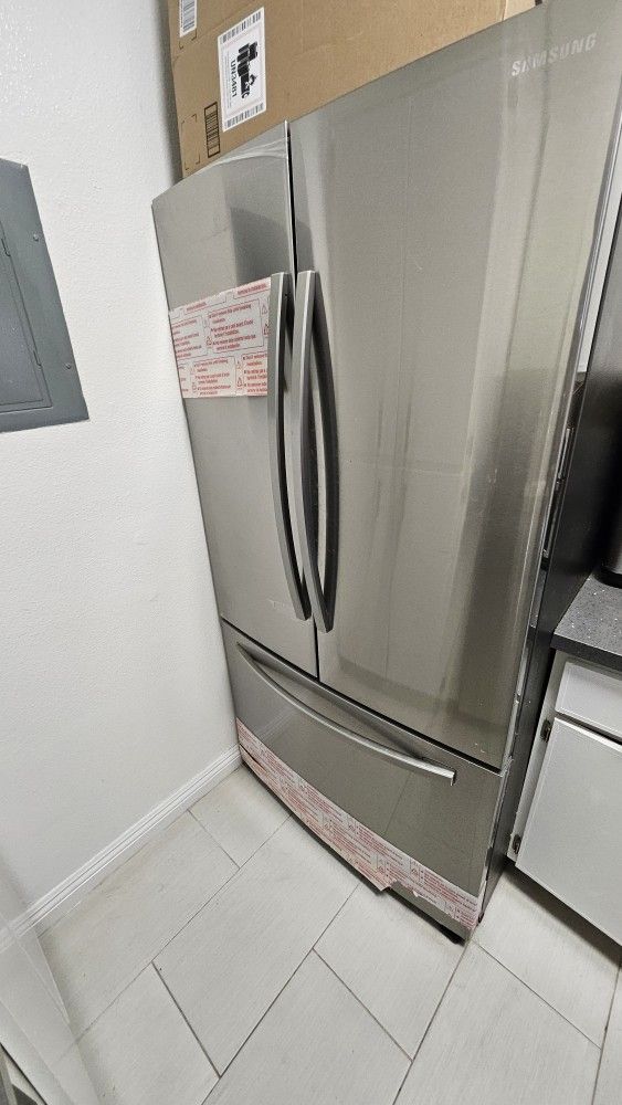 Samsung Refrigerator 35.75"
