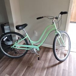 7 Speed Beach Cruiser Bike 