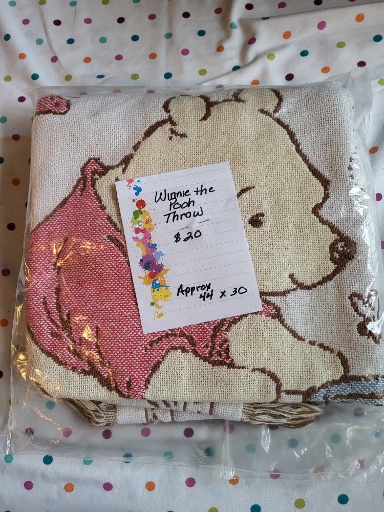 Winnie-The-Pooh Throw