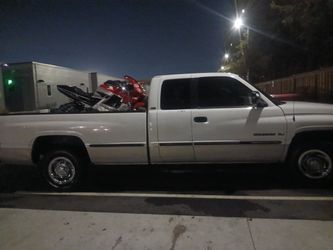 1999 Dodge Ram