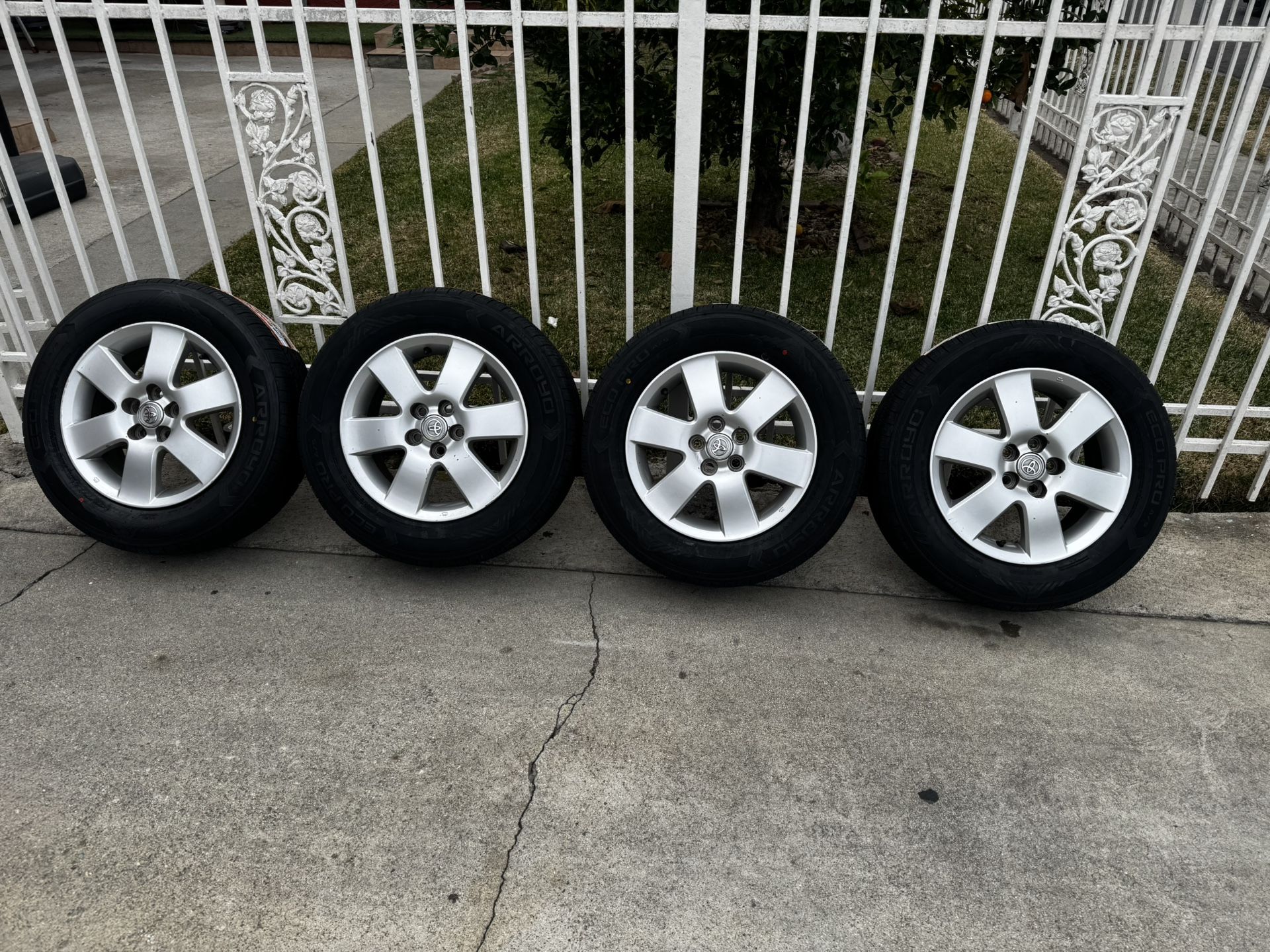 15” Toyota Corolla Rims Wheels Tires Rines Originales