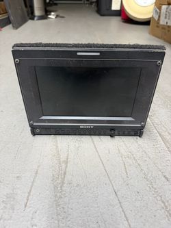 Sony PVM-740 Professional OLED Video Monitor – 7.4