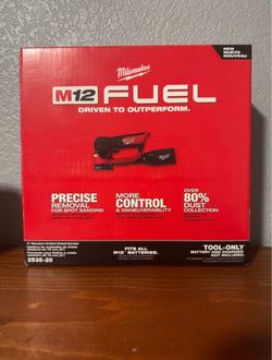 Milwaukee M12 3” Random Orbital Detail Sander