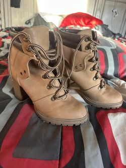 Womens Shoes