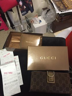 Gucci wallet (authentic)
