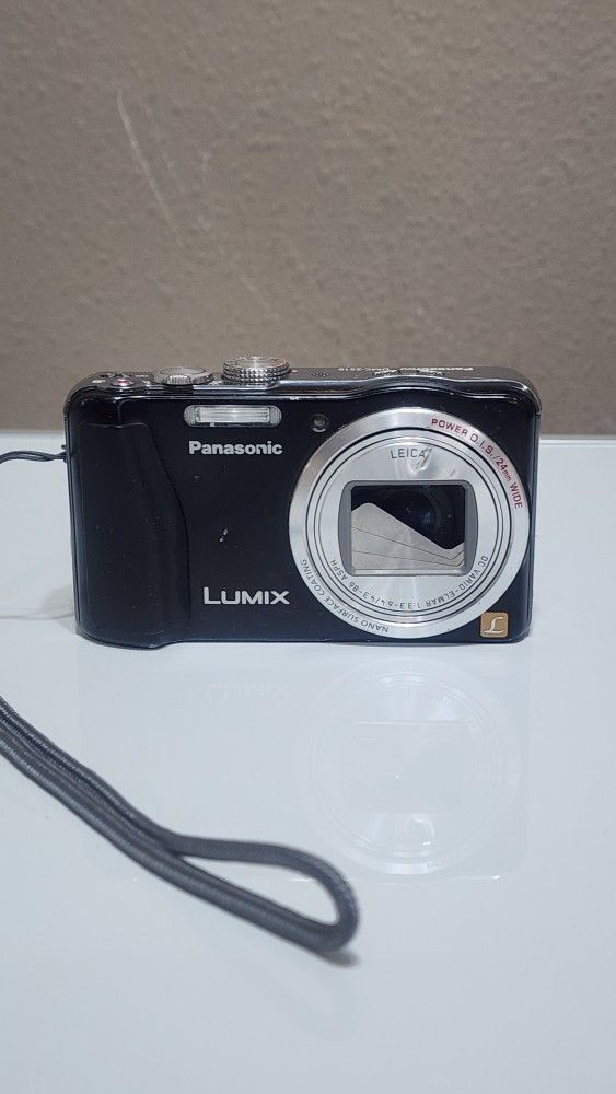 Panasonic Lumix DMC-ZS19 Digital Camera 20x Zoom HDMI 14.1 MP