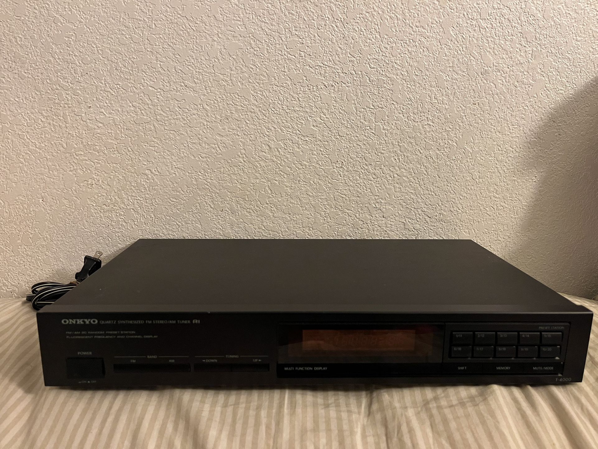 Onkyo T-4000 Home Quartz Synthesized AM/FM Stereo Tuner - Japan