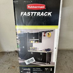 Garage Cabinet Rubbermaid fastrack