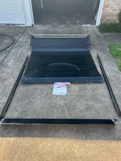 Roll-Up Truck Bed Cover