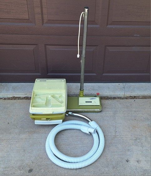 Kenmore Canister Vacuum Sweeper 