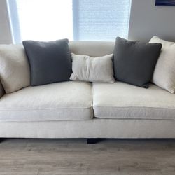 Couch/Sofa by Hickory Chair 