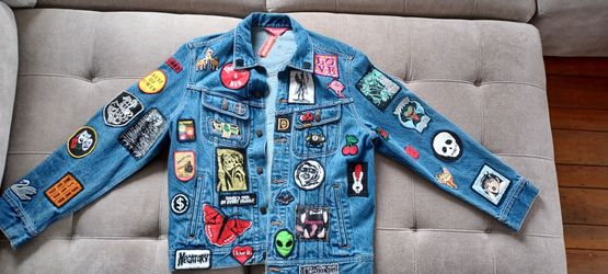 Supreme Patches Denim Trucker Jacket M Blue SS18 NWT Supreme Patches Denim Trucker Jacket M Blue SS18 NWT