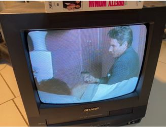 13” tv vcr combo “sharp” with remote
