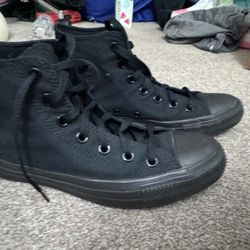 Converse Men’s 6 Women’s 8 