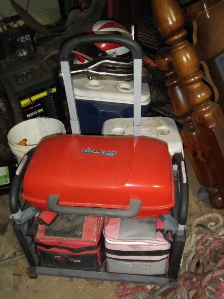 Grill and cooler combination with rolling cart