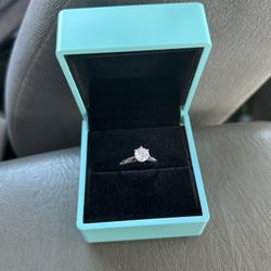 VVS1 Moissanite Diamond Ring 