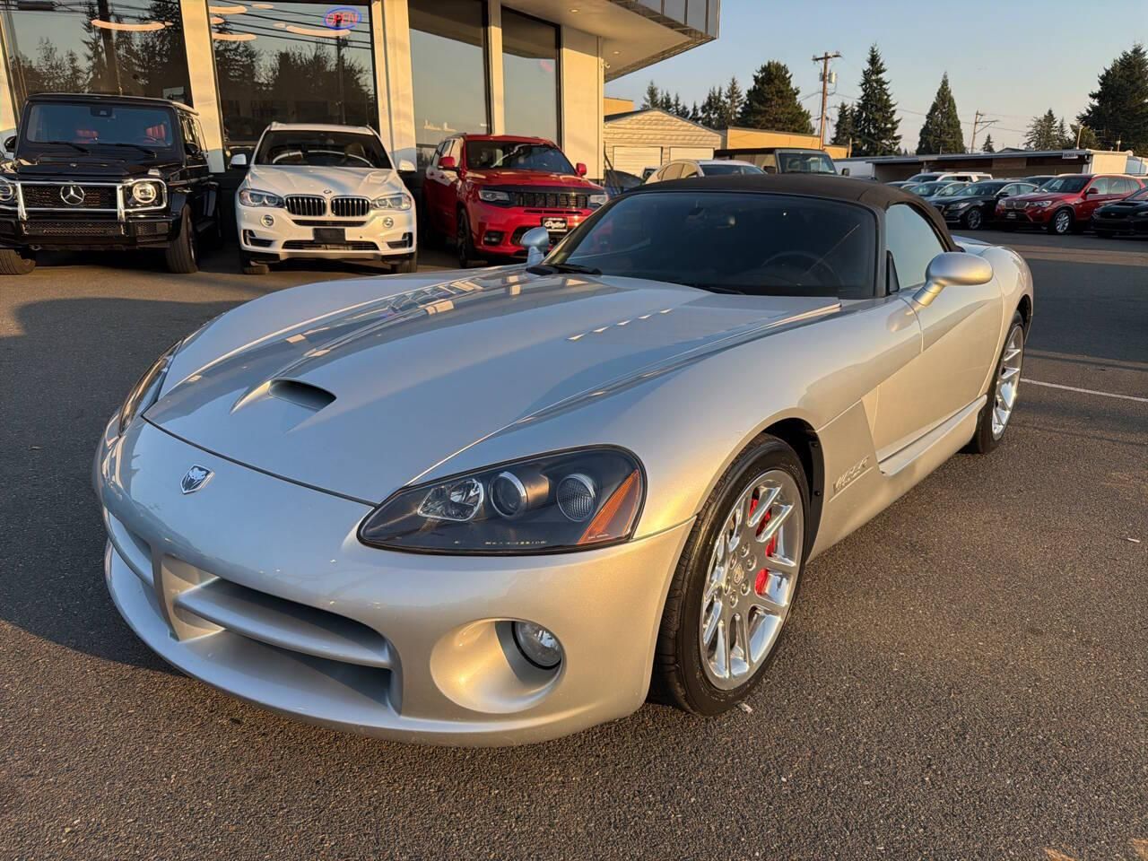 2004 Dodge Viper