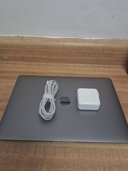 MacBook