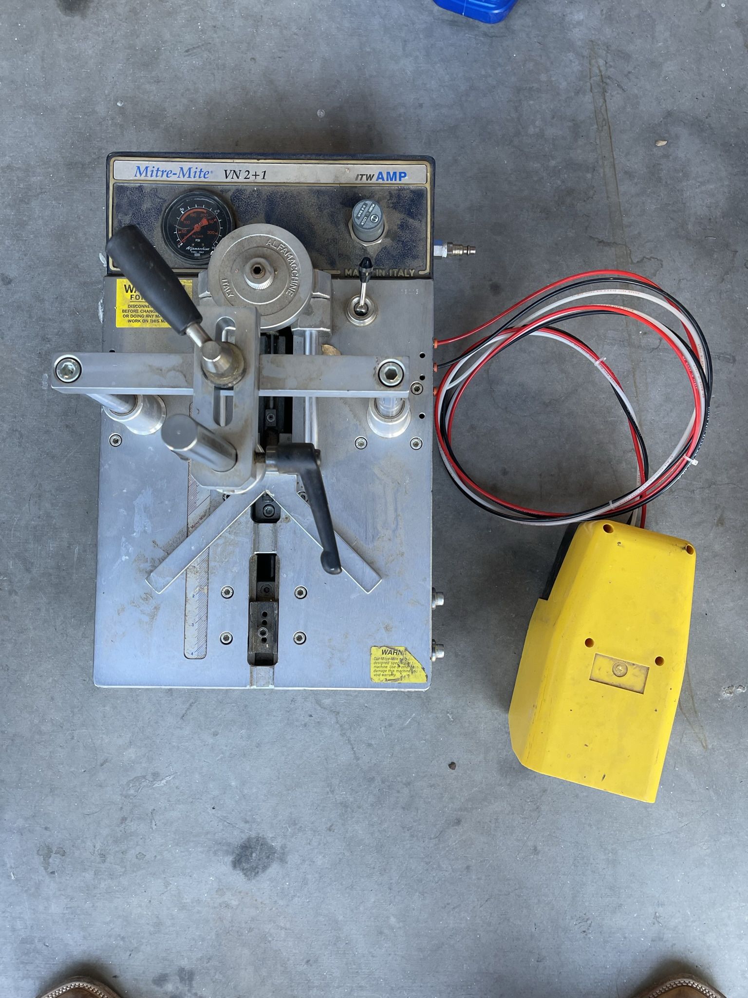 Mitremite Vn 2+1 Underpinner Picture Frame Nailer for Sale in Sun City