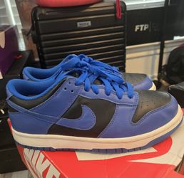 Nike Dunk Low
Hyper Cobalt