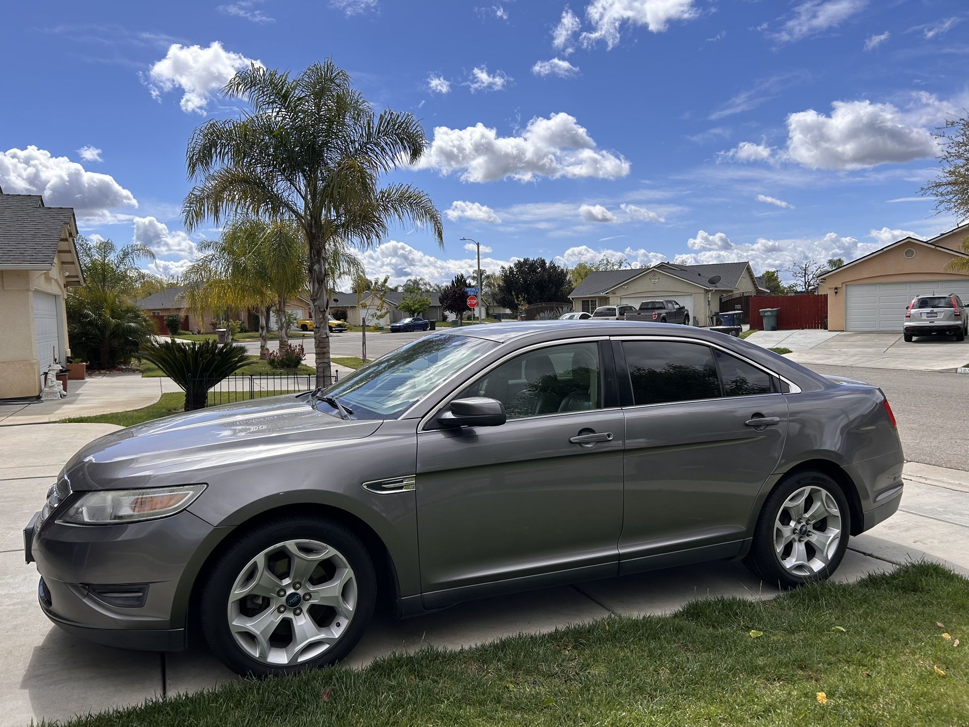 2012 Ford Taurus