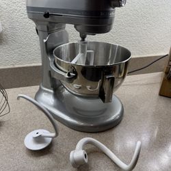 KitchenAid Stand Mixer