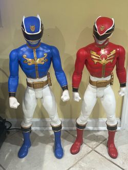 Power rangers figures