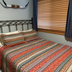 Queen Blanket And Shams 