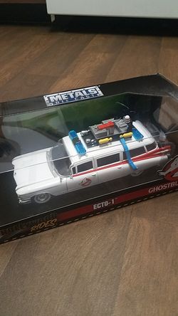 Ghostbusters Ecto-1 (NEW)