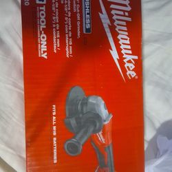 Milwaukee  Grinder