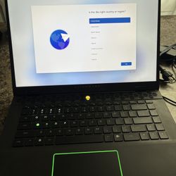 Alienware M16 r2 Gaming Laptop