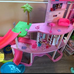 Barbie Dream House Pool Party 