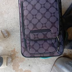 A Small Luggage 2 Small Bags 