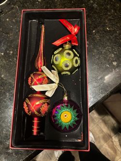 Waterford Christmas Ornament Set with Tree Topper
