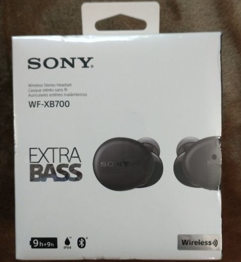 BRAND NEW IN BOX SONY EXTRA BASS HEADPHONES EARBUDS
