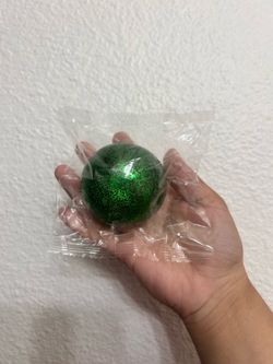 Squishy Glitter Ball 💚✨