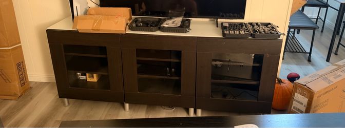Tv stand