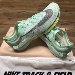 Nike Air Zoom Victory βDistanceβ Track & Field Spikes (Size: 11)