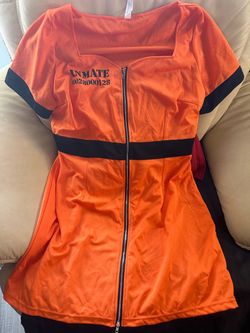 Inmate dress