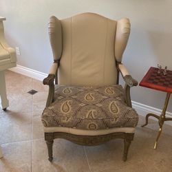 Accent Chairs