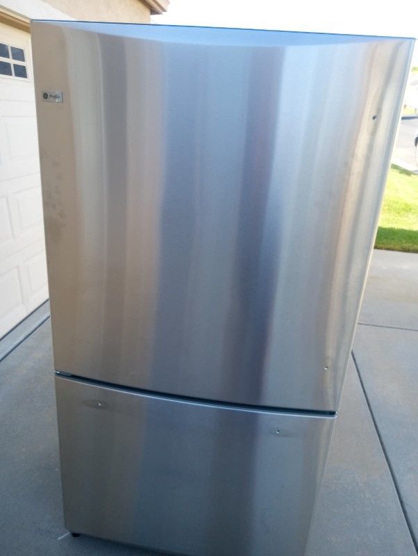 GE Profile Refrigerator
